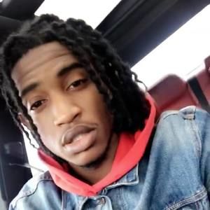 Meet your Posher, Latrelle